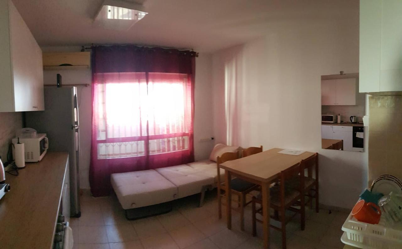 Cozy Flat With Parking Well-Placed Near Tlv Airport Apartment Lod Ngoại thất bức ảnh